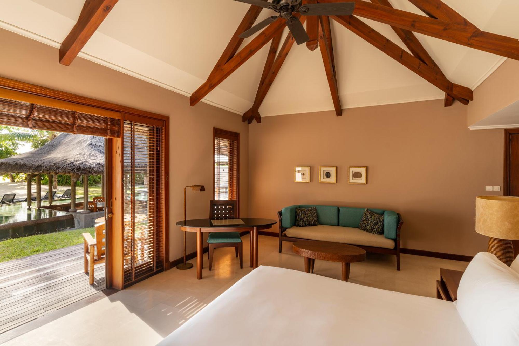Constance Lemuria Grand Anse  Εξωτερικό φωτογραφία A room at the resort