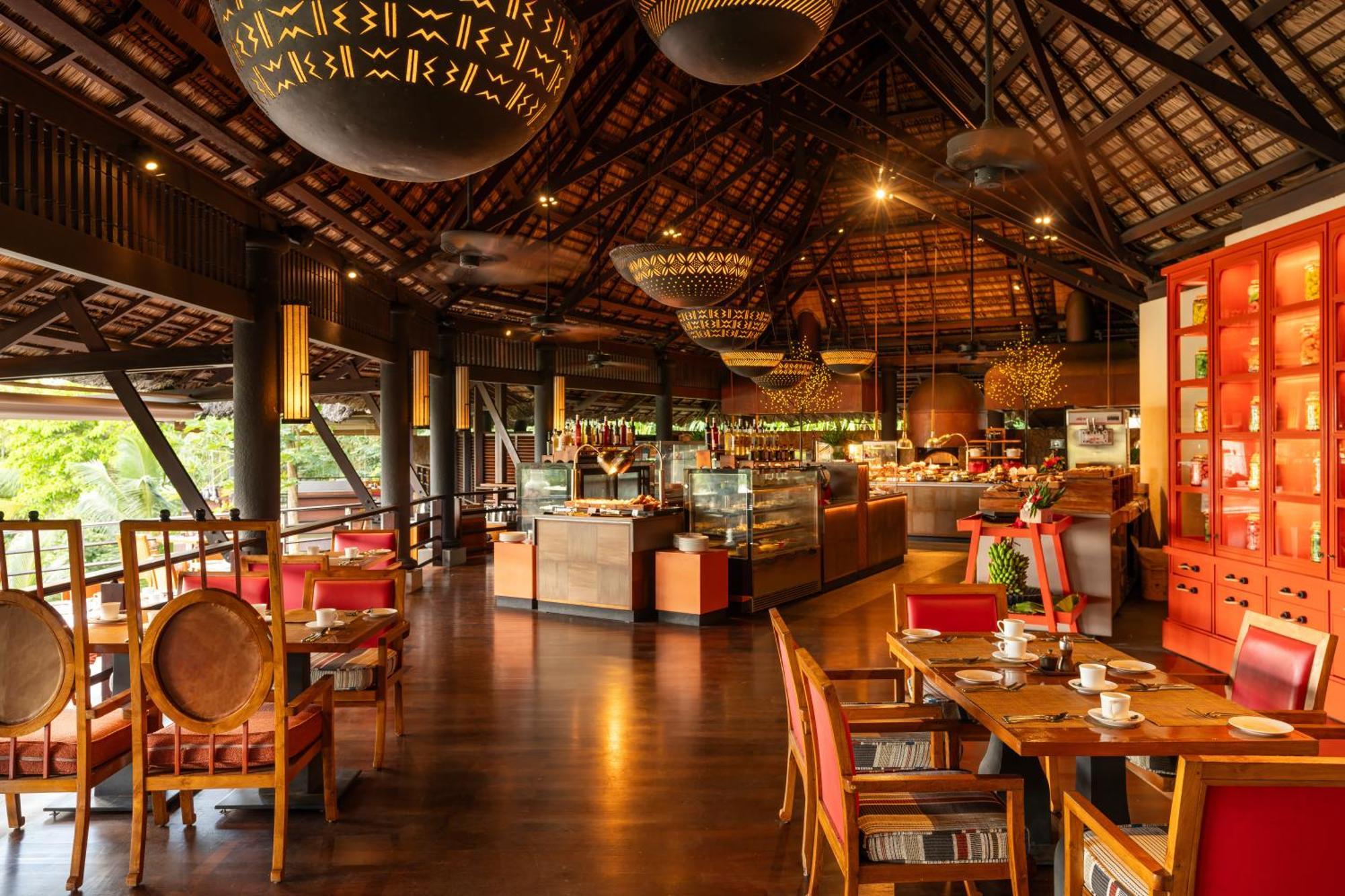 Constance Lemuria Grand Anse  Εξωτερικό φωτογραφία The interior of the restaurant