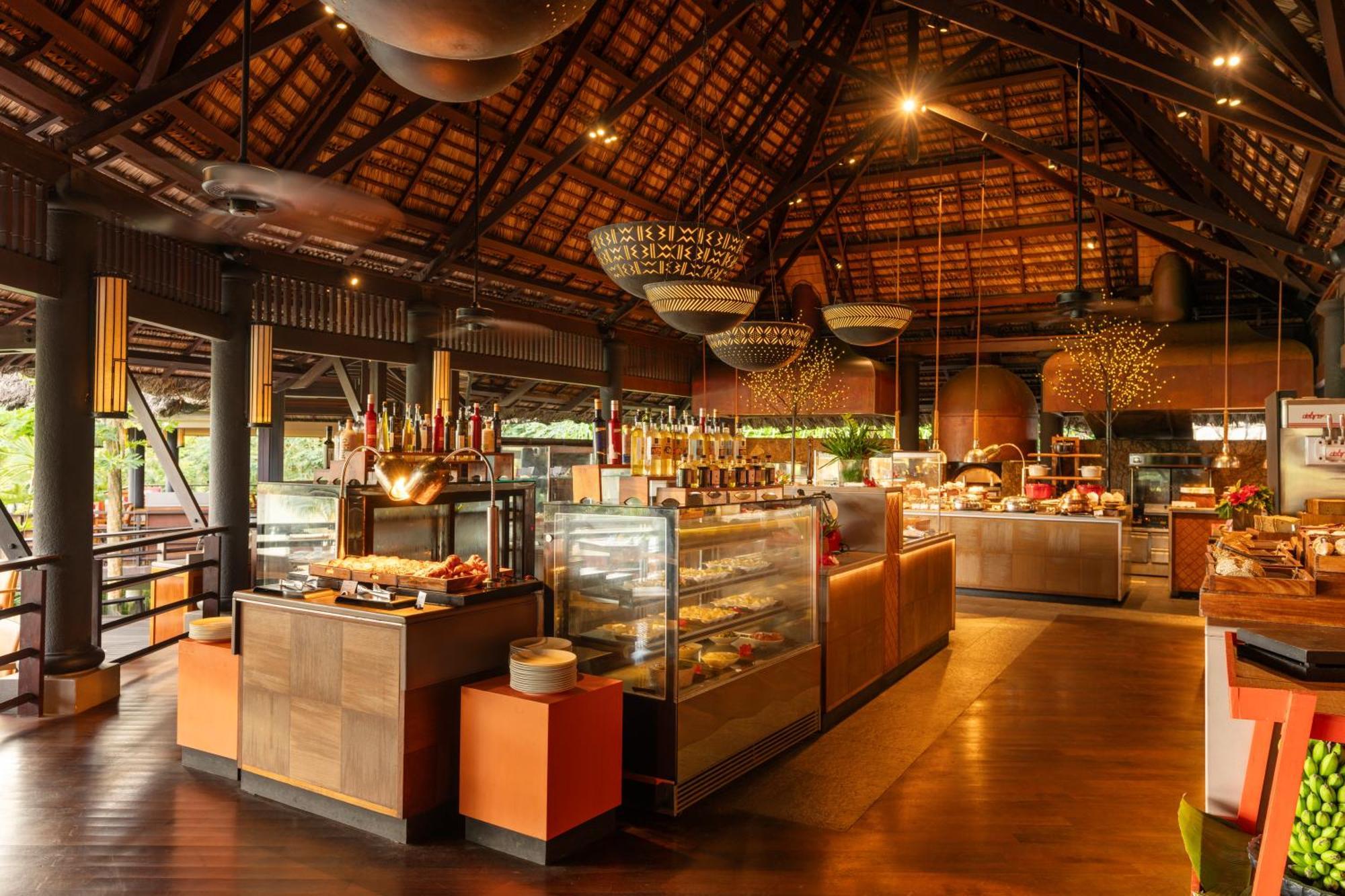 Constance Lemuria Grand Anse  Εξωτερικό φωτογραφία The interior of the restaurant